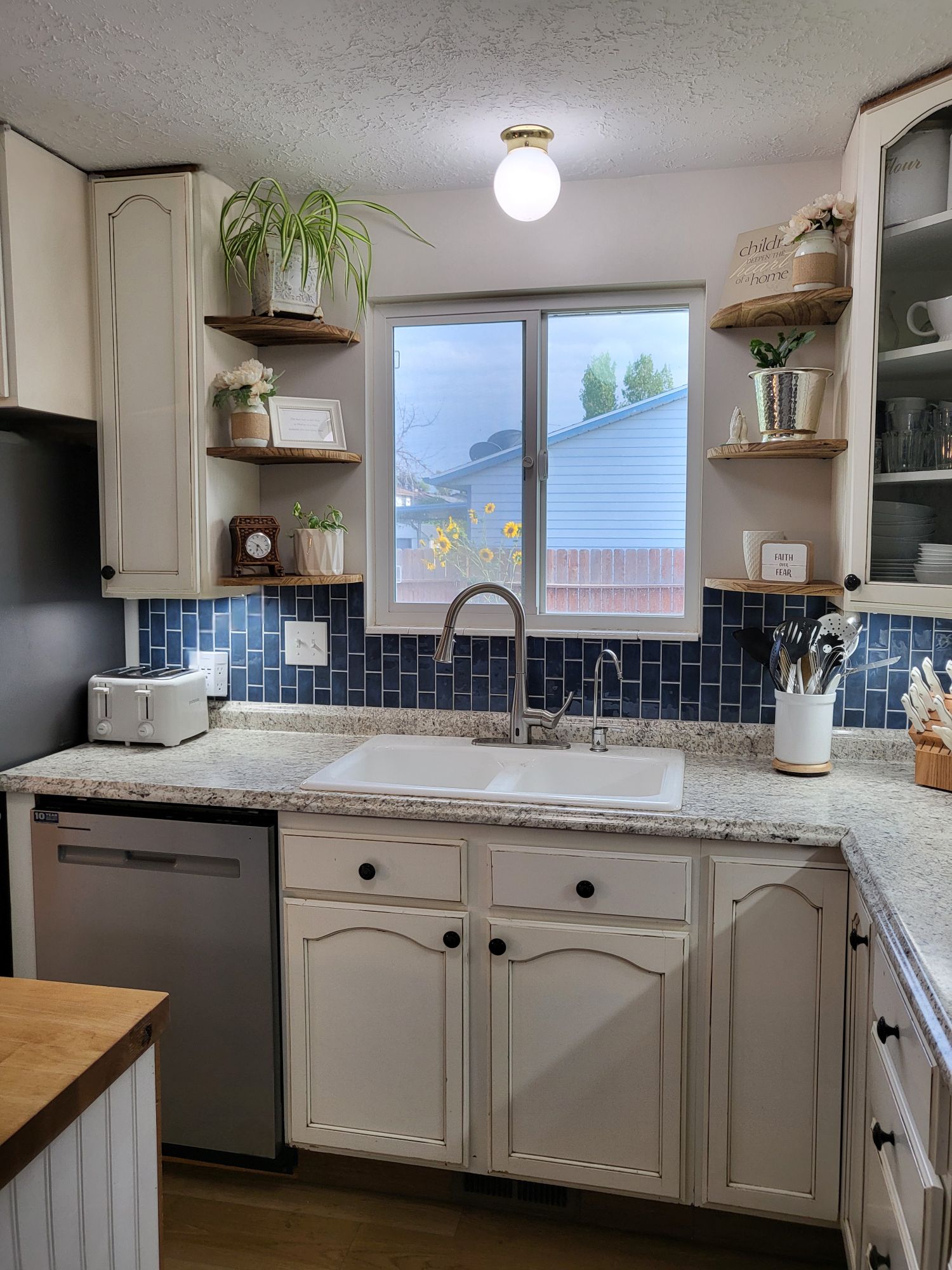 Read more about the article My Kitchen Makeover
